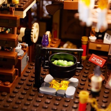LEGO IDEAS Disney Фокус-Покус: Хижина сестер 21341