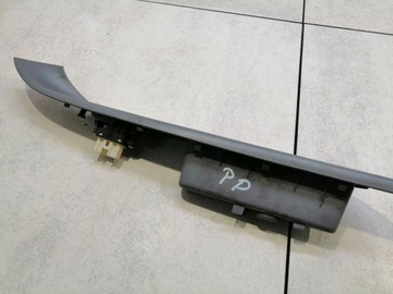 фото thumb №5, Переключатель стекло правый перед mazda 6 gj6a684l1