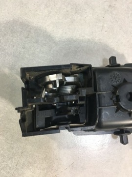 фото thumb №3, Ручка внутренняя левая auris ii 692060d270