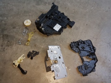 фото thumb №2, Actros mp4 замок елементи замка двері правий