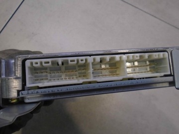 фото thumb №5, Бортовий комп'ютер mazda premacy 2.0 ditd rf5w18881a