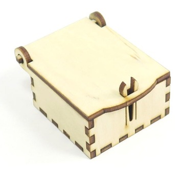 DEKOR SZKATUŁKA PUDEŁKO ZE SKLEJKI 5x5x2.5cm YE11