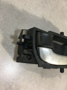 фото thumb №2, Ручка внутренняя левая auris ii 692060d270