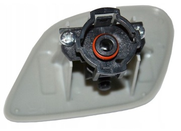 фото thumb №2, Правая заглушка распылителя lexus rx400h