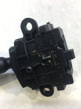 фото thumb №10, Перемикач двірник bmw оригінальний номер 8363664