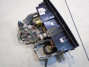 фото thumb №7, Панель кондиціонера mazda premacy 2.0 ditd