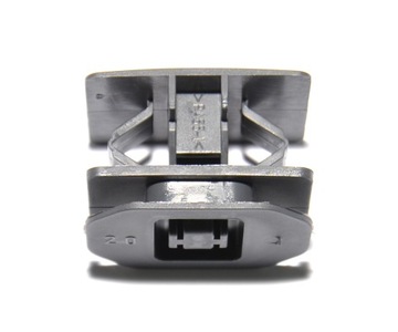 фото thumb №3, Клипса накладки порога ford kuga 12-