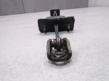 фото thumb №4, Обмежувач двері правий ford focus mk1 3d