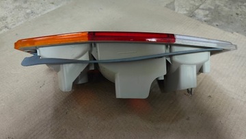 фото thumb №15, Лампа задня права оригінальна nissan vanette c120 26520-y9525