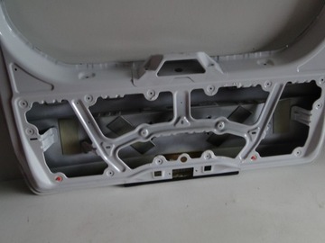 фото thumb №10, Mercedes v клас w447 447 кришка задня багажника a4477404000