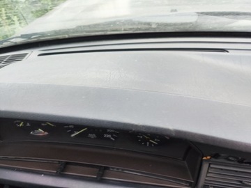 фото thumb №5, Mercedes w201 190 панель раздаточная капот консоль pulpit чёрная