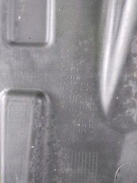 фото thumb №4, Mercedes w176 підкрилок перед ліва lift