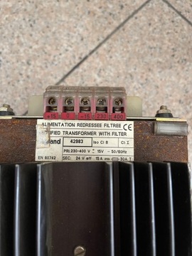 ТРАНСФОРМАТОР 220В-400В LEGRAND
