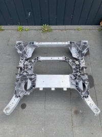 Bmw 5 g60 g61 7 g70 подрамник под двигатель подрамник подрамник xdrive 4x4 6898628 с Разборки, фото thumb