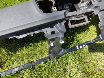 фото thumb №16, Volvo s60 13- панель консоль капот uk