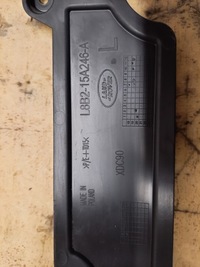 фото thumb №3, Lr defender направляющая лампы левый перед l8b2-15a246-a