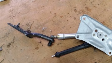 фото thumb №7, Mercedes w164 ml петля крышки амортизатор 1647400014