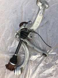 фото thumb №15, Audi a8 d4 lift 4,0 tfsi поворотний кулак передня права 68 km важелі верхній