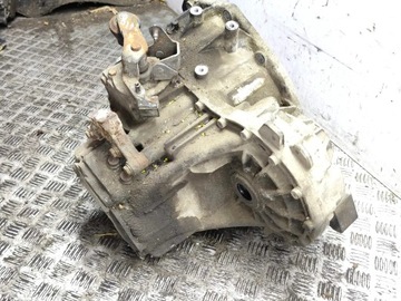 фото thumb №6, Chrysler pt cruiser 2002 механічна 5-ступенева коробка передач коробки передач