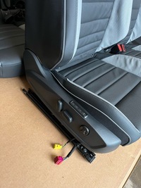 фото thumb №7, Сиденья диван обшивки vw golf viii 8 r line кожа подогрев электрические память