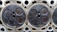 фото thumb №8, Головка двигуна oem номер 22111-2a200 kia ceed i 1.6 crdi 90km відірвана свічка запалювання