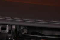 фото thumb №9, Bmw 2' u06 оригінальна панель приладів приладова консоль sensatec czarna 4241 km !!!