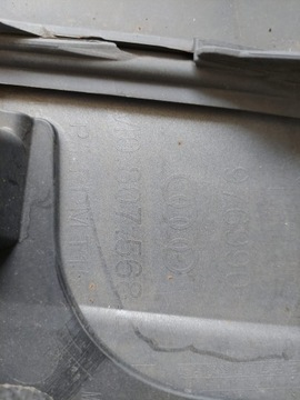 фото thumb №6, Audi q7 s-line накладка бампера зад 4m0807941 l