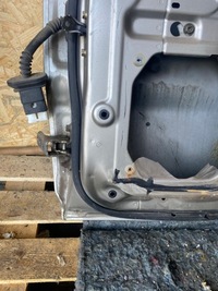 фото thumb №7, Дверь правый задняя задние стекло mitsubishi pajero iii 5d long