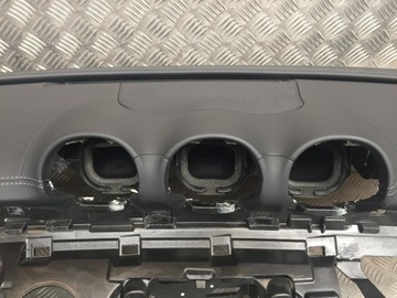фото thumb №9, Mercedes c клас w206 amg панель роздавальна подушки ремені консоль шкіра
