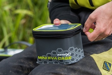 Pojemnik Matrix EVA Mini Case