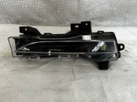 фото thumb №1, Tesla 3 y правий протитуманна фара