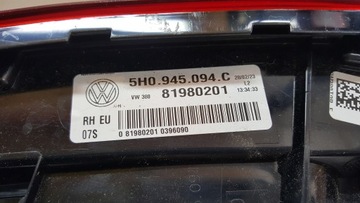 фото thumb №10, Права задня лампа w кришка багажника vw golf viii 5h0945094c