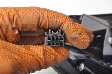 фото thumb №7, Peugeot 3008 ii рестайлінг лампа права задня правий зад 9836231180