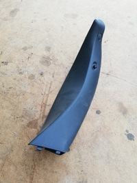 фото thumb №1, Защита левая крышки багажника clio iii 8200325412