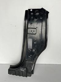 фото thumb №1, Обшивка праве блок двигуна поріг chevrolet spark 2016-