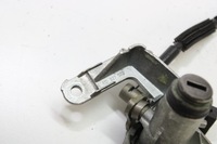 фото thumb №8, Вкладка замок кришки багажника audi a8 d3 4e0827573