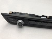 фото thumb №4, Bmw 1 f40 панель радіо 7949339