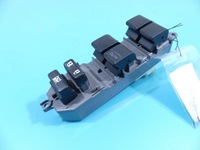 фото thumb №1, Переключатель окон x4 toyota corolla e16 13-19 eu