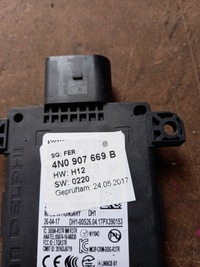 фото thumb №3, Audi vw радар ассистент поперечина движения 4n0907669b