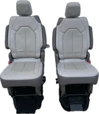 фото thumb №2, Chrysler pacifica ii 16- сидіння лівий задня ii ряд шкіра