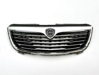 Купить Lancia voyager 2011 - 2017 решётка радиатора решётка радиатора хром logo бампер оригинал оригинальный номер, фото thumb