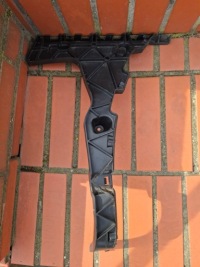 фото thumb №1, Audi q5 08- направляющая кронштейн кронштейн бампера задняя правый