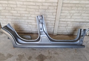 фото thumb №1, Поріг праві peugeot 308 ii t9 hb