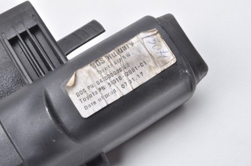 фото thumb №10, Toyota auris ii e18 рестайлинг ролета зад задняя 64910-02051