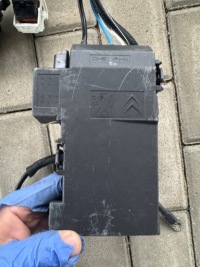 Wiązkamoduł напруги акумулятор citroen peugeot 28236841 оригінальний номер 308 508 Ціна, фото thumb