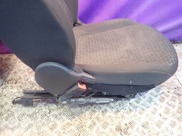 фото thumb №9, Opel corsa e 14- сидіння перед передні лівий водія праві пасажира eu