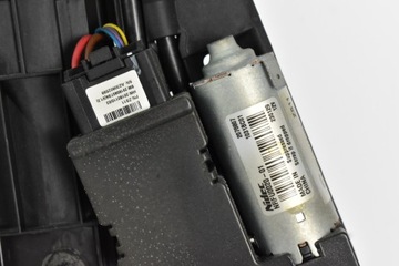 фото thumb №11, Люк панорама 10601600 mg zs suv 2023