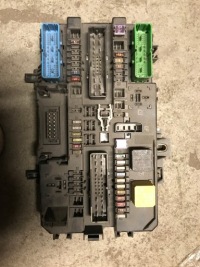 фото thumb №1, Коробка запобіжників opel 13145020 cg