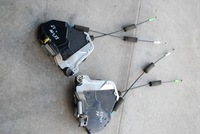 фото thumb №1, Lexus rx 400h 03-08 замок двері p / l перед uk