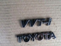 фото thumb №2, Эмблема toyota vvt-i na задний pas toyota yaris i 1999-2005 rok